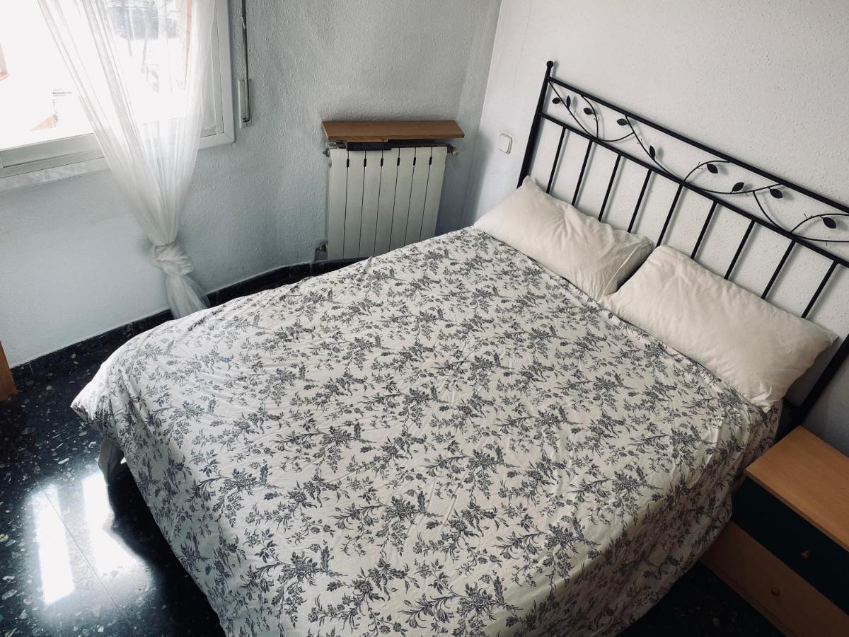Habitaciones Dakar Rubí Εξωτερικό φωτογραφία